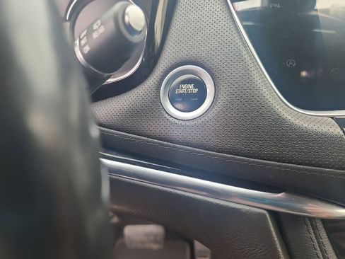 Used 2021 Cadillac XT5 Premium Luxury FWD image 17