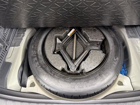 Certified 2024 Toyota RAV4 XLE image 39