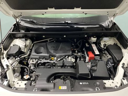 Used 2022 Toyota RAV4 Limited AWD/4WD image 34