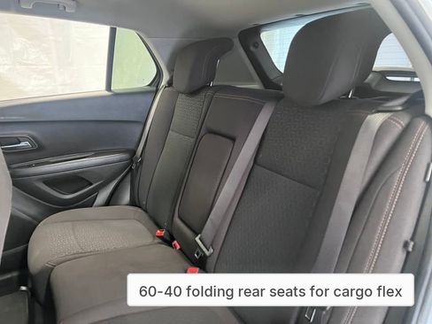 Used 2022 Chevrolet Trax LS w/ Tint and Cruise Package image 26