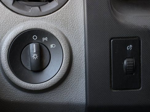 Used 2012 Ford E-450 and Econoline 450 Super Duty w/ Shuttle Bus Prep Pkg image 23