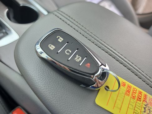 Used 2024 Chevrolet Malibu LT FWD image 32
