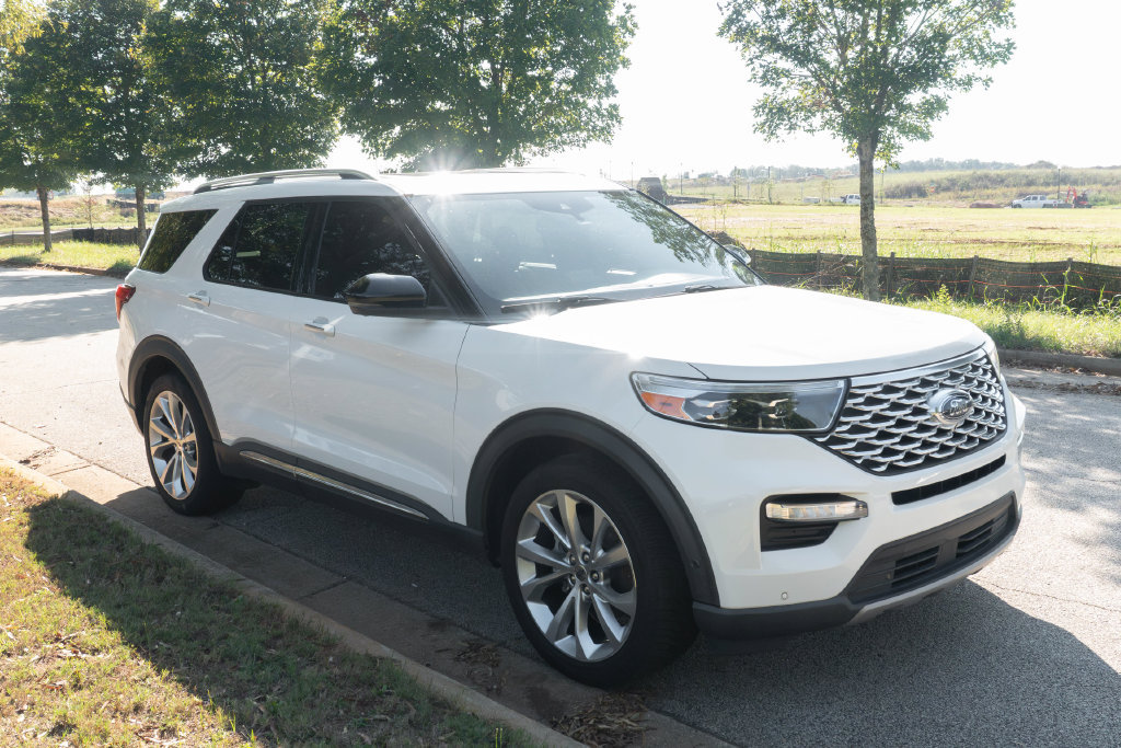 Used 2021 Ford Explorer Platinum w/ Premium Technology Package RWD image 5