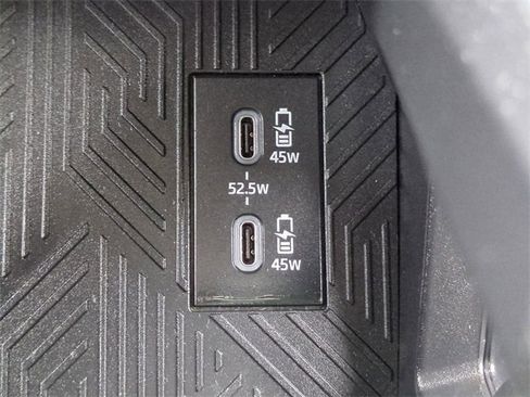 Used 2024 Toyota Tacoma TRD Off-Road image 22