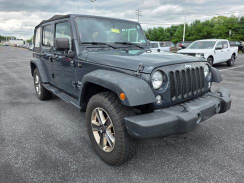 Used 2017 Jeep Wrangler Unlimited Sport w/ Quick Order Package 24S AWD/4WD image 5