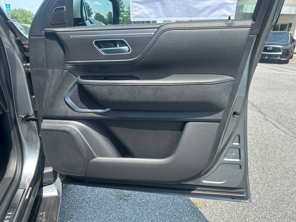 New 2027 INFINITI QX80 Luxe w/ Cargo Package RWD image 12