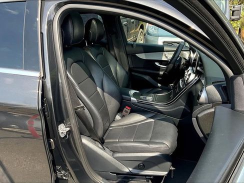 Used 2021 Mercedes-Benz GLC 300 4MATIC Coupe image 8