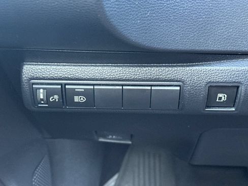 Used 2024 Toyota Corolla LE w/ LE Convenience Package FWD image 40