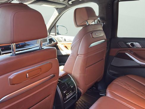 Used 2023 BMW X7 M60i w/ Executive Package image 29