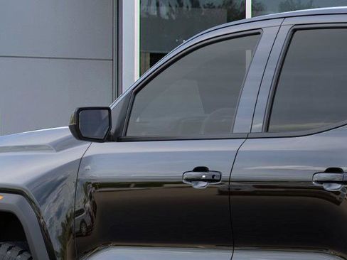 New 2026 GMC Canyon Elevation w/ Convenience Package image 12