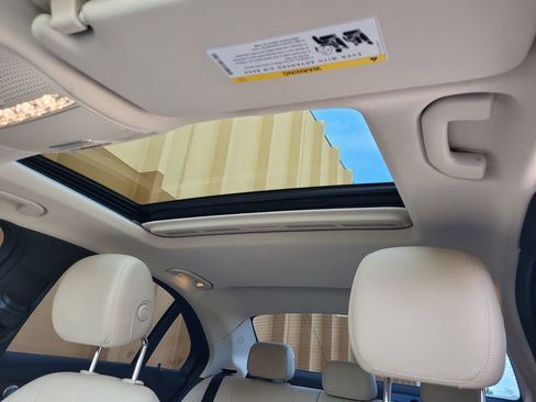 Used 2021 Mercedes-Benz C 300 4MATIC Sedan image 29