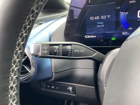 Used 2024 Chevrolet Equinox EV LT FWD image 22