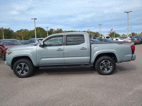 Certified 2019 Toyota Tacoma TRD Sport image 3