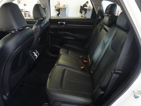 Used 2025 Kia Sorento S w/ Panoramic Sunroof Package image 22