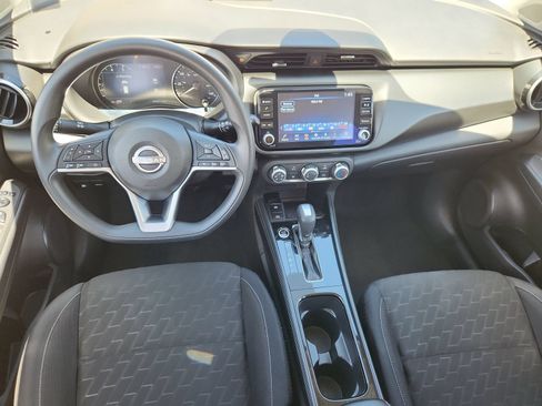 Used 2023 Nissan Kicks SV FWD image 12