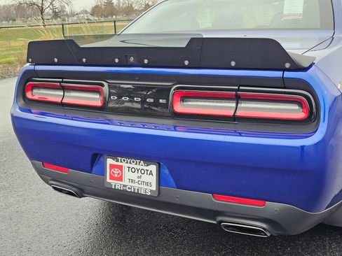 Used 2018 Dodge Challenger SXT Plus image 12