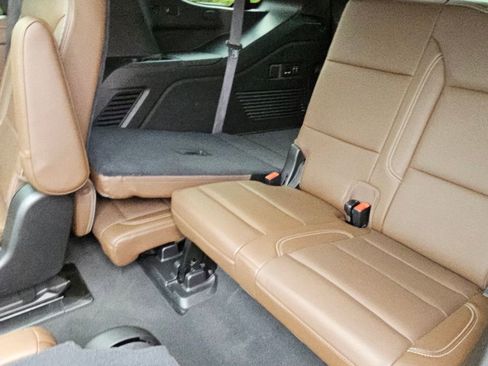 Used 2021 Chevrolet Tahoe High Country AWD/4WD image 22