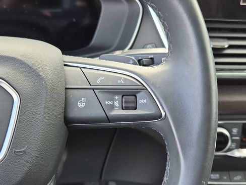 Used 2023 Audi Q5 e Premium w/ Convenience Package image 21