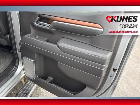Used 2025 GMC Sierra 1500 Denali AWD/4WD image 21