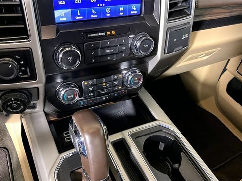 Used 2019 Ford F150 Lariat AWD/4WD image 25