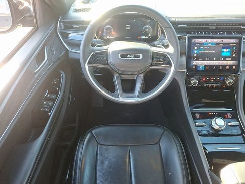 Used 2023 Jeep Grand Cherokee L Overland AWD/4WD image 13