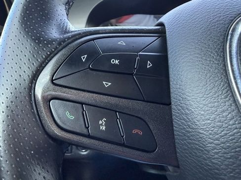 Used 2022 Dodge Charger SXT w/ Blacktop Package image 19