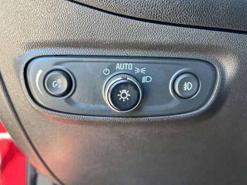 Used 2021 Chevrolet Equinox LT FWD image 20