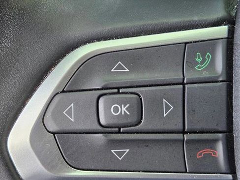 Used 2022 Jeep Compass Latitude w/ Convenience Group image 12