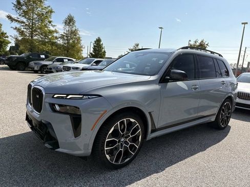 Used 2024 BMW X7 M60i AWD/4WD image 7