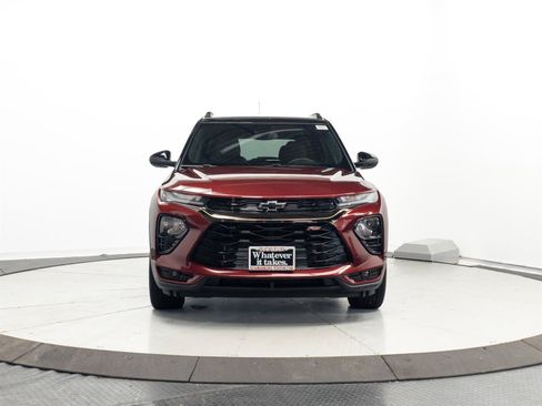 Used 2023 Chevrolet TrailBlazer RS FWD image 2