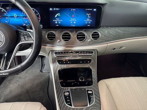 Used 2021 Mercedes-Benz E 350 Sedan image 29