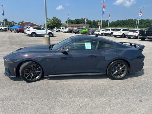 New 2025 Ford Mustang Dark Horse image 7