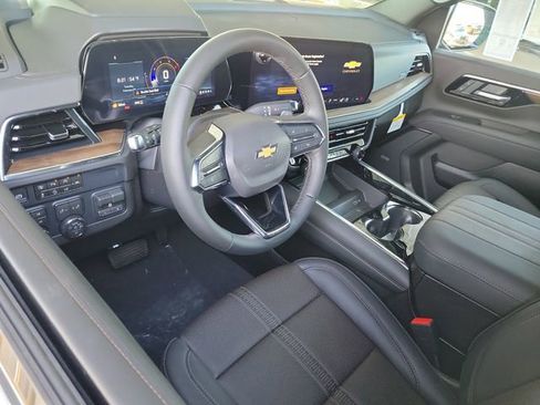 New 2026 Chevrolet Suburban High Country image 6