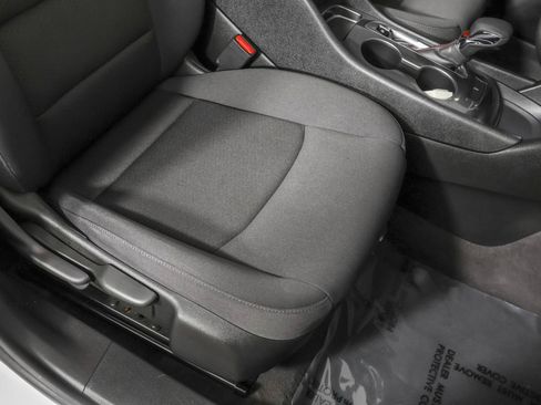 Used 2022 Chevrolet Malibu RS FWD image 44