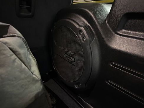 Used 2023 Jeep Wrangler Unlimited Sahara w/ Cold Weather Group image 31