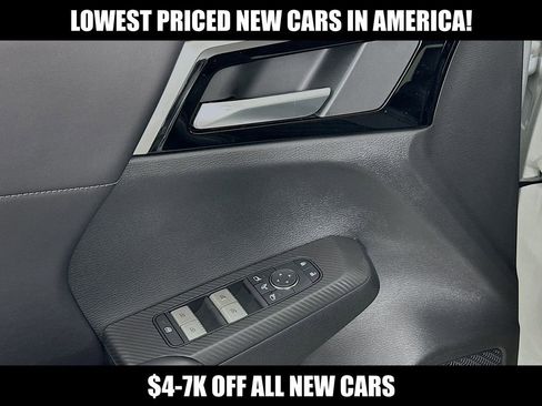 New 2024 Mitsubishi Outlander SE image 22