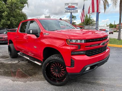 Used 2020 Chevrolet Silverado 1500 RST AWD/4WD image 2