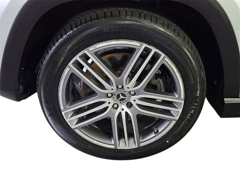 Used 2021 Mercedes-Benz GLS 450 4MATIC image 8