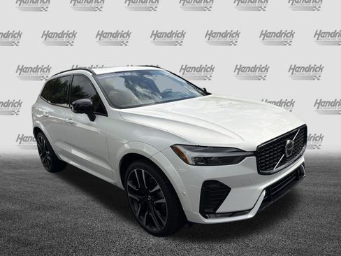 Certified 2024 Volvo XC60 B5 Ultimate w/ Protection Package Premier AWD/4WD image 2