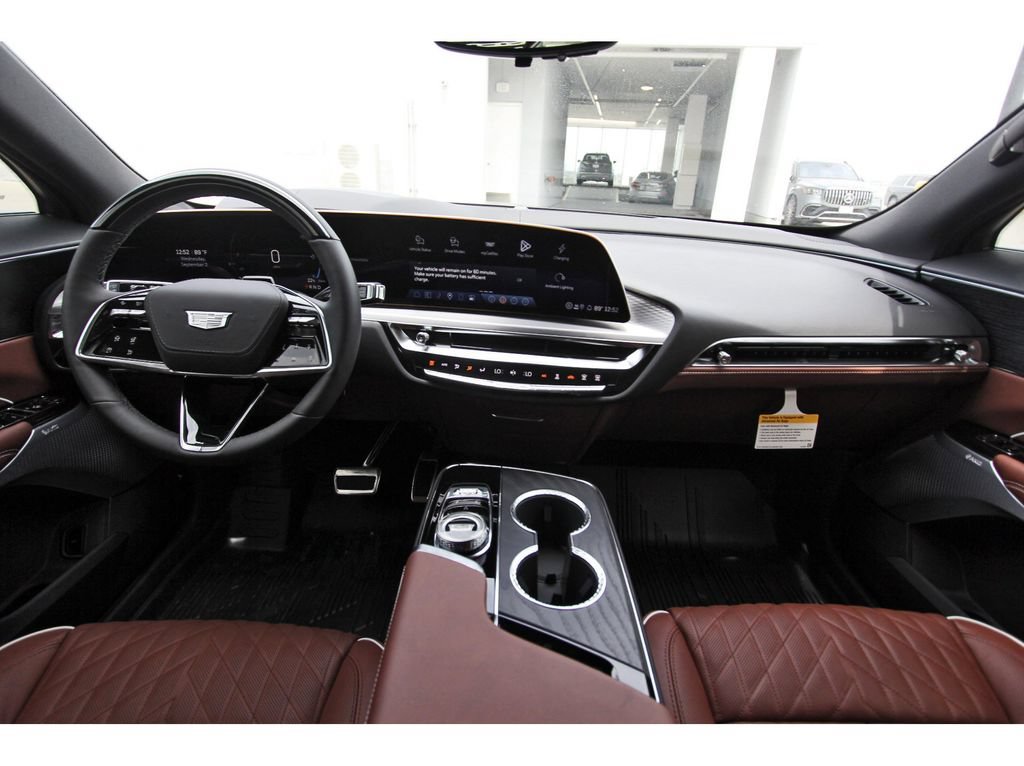 New 2027 Cadillac Lyriq Signature Luxury w/ Nappa Leather Package AWD/4WD image 9