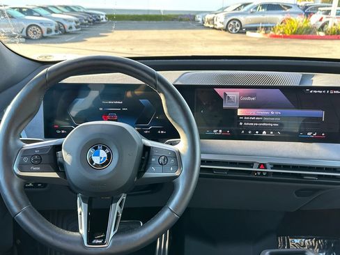 Used 2026 BMW iX xDrive45 w/ M Sport Package AWD/4WD image 17