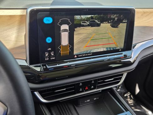 Certified 2026 Volkswagen Atlas SE w/ Panoramic Sunroof Package FWD image 22