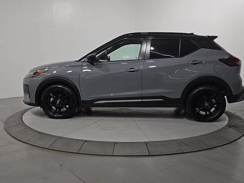 Used 2024 Nissan Kicks SR FWD image 2