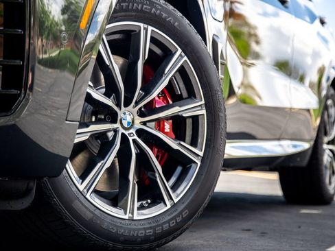 New 2026 BMW X5 xDrive50e w/ Executive Package AWD/4WD image 9
