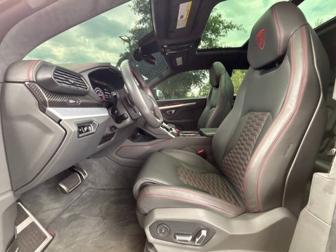 Used 2020 Lamborghini Urus AWD/4WD image 9