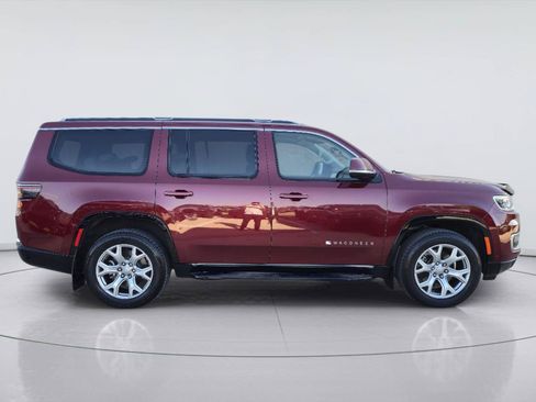 Used 2022 Jeep Wagoneer Series I w/ Premium Group I AWD/4WD image 6