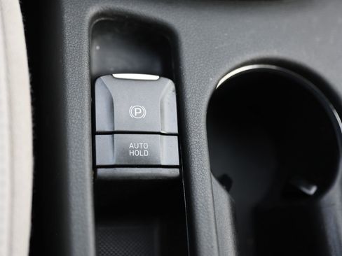 Used 2023 Hyundai Kona Limited image 32