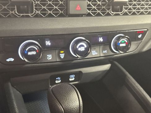 Certified 2023 Honda Accord EX image 25