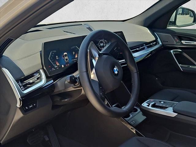 Used 2026 BMW X2 xDrive28i w/ Technology Package AWD/4WD image 2
