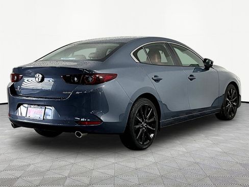 Used 2022 MAZDA MAZDA3 s FWD image 6
